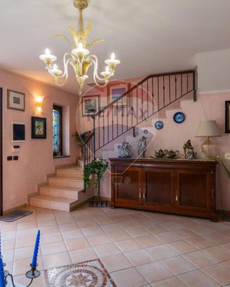 Villa o villino - Aci Sant'Antonio