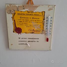 mattonella ceramica con termometro