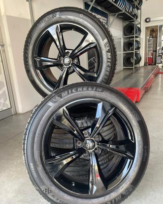 Cerchi Audi 19 pollici con gomme incluse.