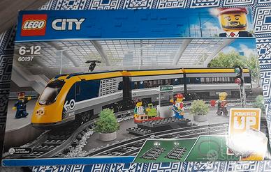 Lego treno passeggeri 60197