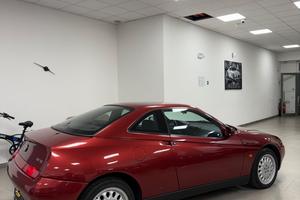 Alfa Romeo GTV 2.0i V6 turbo cat