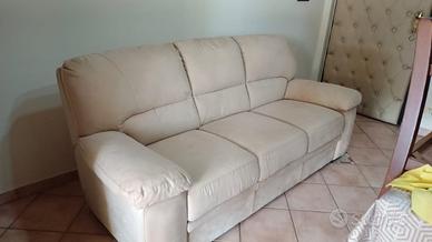 Divano 3 posti beige comodo