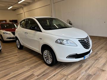 Lancia Ypsilon 0.9 TwinAir 85 CV 5 porte Metano Ec