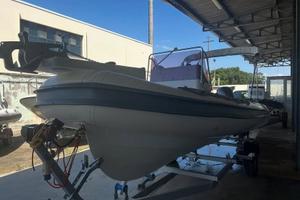 Gommone 5,90m - 115 yamaha