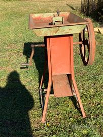 Sgrana pannocchie funzionante disponibile