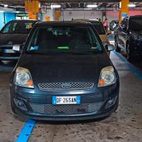 Fiesta TDCi Titanium neopatentati 68cv ✅✅