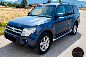 Mitsubishi Pajero passo lungo MANUALE