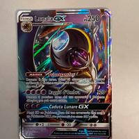 Carta Pokemon Lunala GX con custodia trasparente
