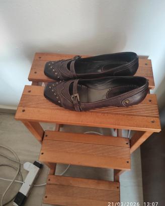 scarpa in pelle marrone 