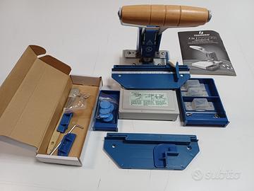 FUSTELLATRICE ARROTONDA ANGOLI TOSINGRAF