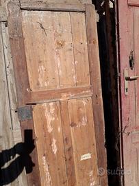 Porte antiche in legno