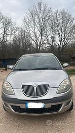 🚗 Lancia Y – 2005