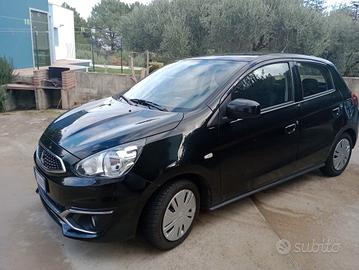 auto Mitsubishi 