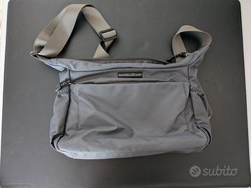 Borsello Uomo Grigio con molte tasche interne