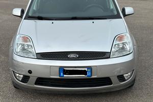 Ford Fiesta 1.2 16v plus 75cv  2000€ trattabili
