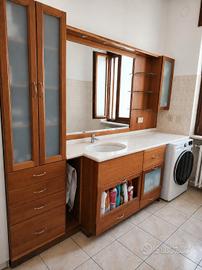 Mobile bagno con lavabo 