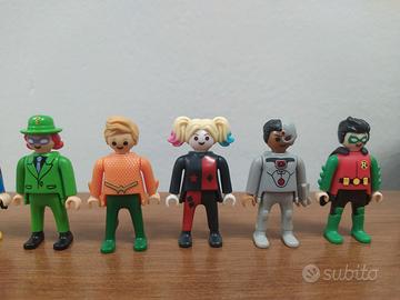 9 personaggi Playmobil DC