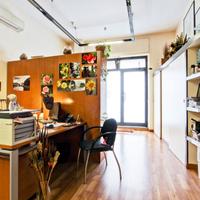 NEGOZIO SU DUE LIVELLI DI 75 MQ