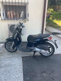 Scarabeo 200cc