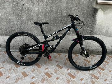 Yt industries capra core2