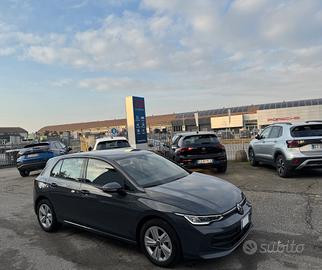 Volkswagen Golf 8,5 2.0 tdi Life
