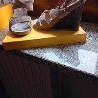 scarpe con zeppa in pelle e scamosciato
