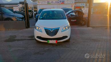 Lancia Ypsilon 0.9 TwinAir 85 CV 5 porte Metano Ec