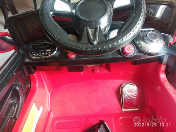 Auto elettrica per bimbi, usata