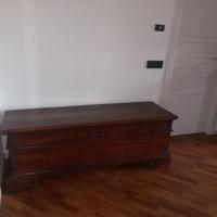 Cassapanca  fine 700 stile modenese