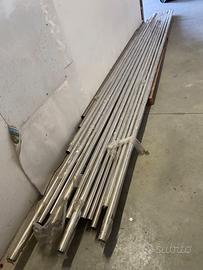Tubazioni e raccorderia varia in acciaio inox 304