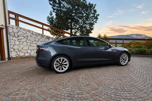 TESLA MODEL 3 LONG RANGE AWD - 19'' acc.boost