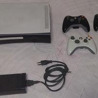 XBOX 360 CON JOYPAD + NINTENDO WII - PER RICAMBIO