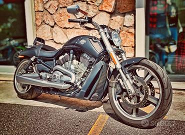 HARLEY DAVIDSON - VRSCF V-Rod Muscle