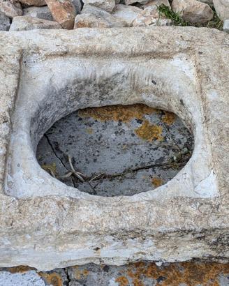 Antica Vera Bocca Pozzo Ø 32 fatta mano in Pietra