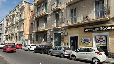 Immobiliare group srls. 6 vani stabile d epoca