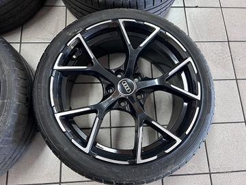 Cerchi in lega 18 per Audi A3 con gomme