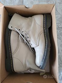 Anfibi Dr Martens Pascal Pelle