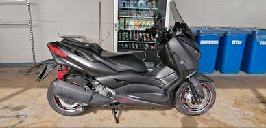 Yamaha x-max 300