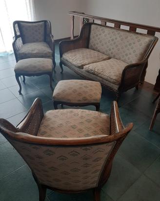 Salottino liberty in paglia di Vienna