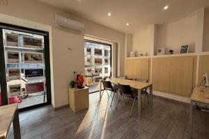 NEGOZIO A MARANO DI NAPOLI