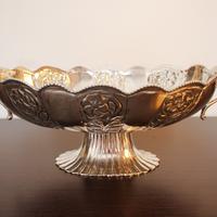 Centrotavola lavorata placcato argento Sheffield 