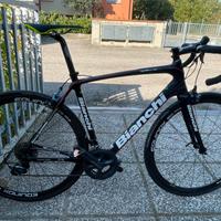 Bicicletta Bianchi infinito in carbonio misura 55