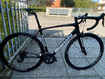 Bicicletta Bianchi infinito in carbonio misura 55