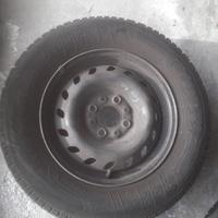 4 Pneumatici invernali Panda completi di cerchio