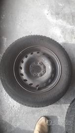 4 Pneumatici invernali Panda completi di cerchio