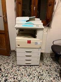 Fotocopiatrice  b/n con scanner f/r