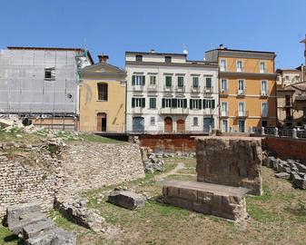 4 LOCALI A TERAMO