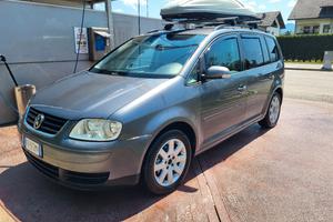 VW Touran 