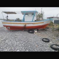 Barca a motore