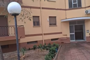 Appartamento di 150 m² con 4 locali a Caulonia
